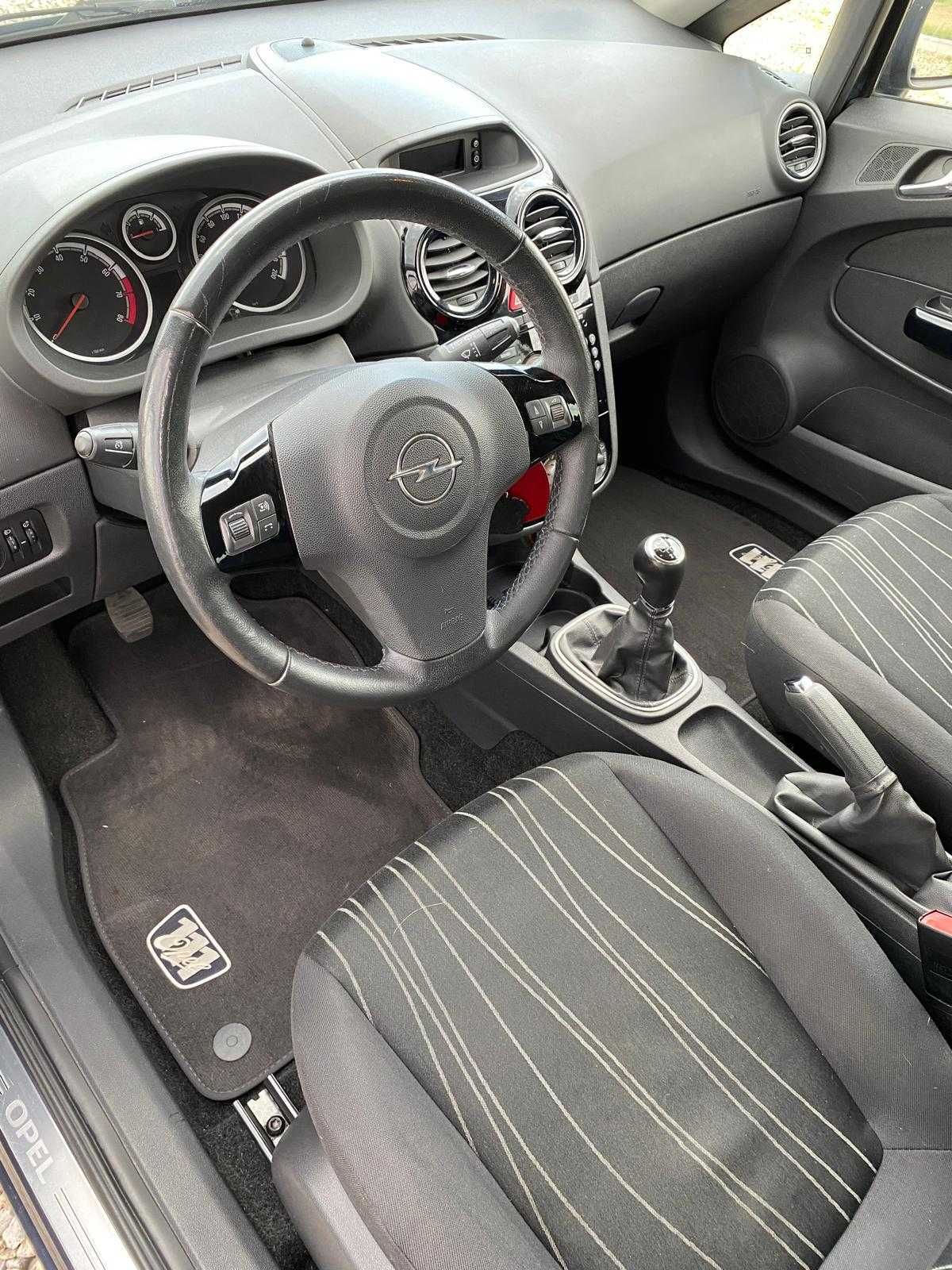 Opel Corsa 1.4 16V Edition 111 Jahre BOGATE WYPOSAŻENIE