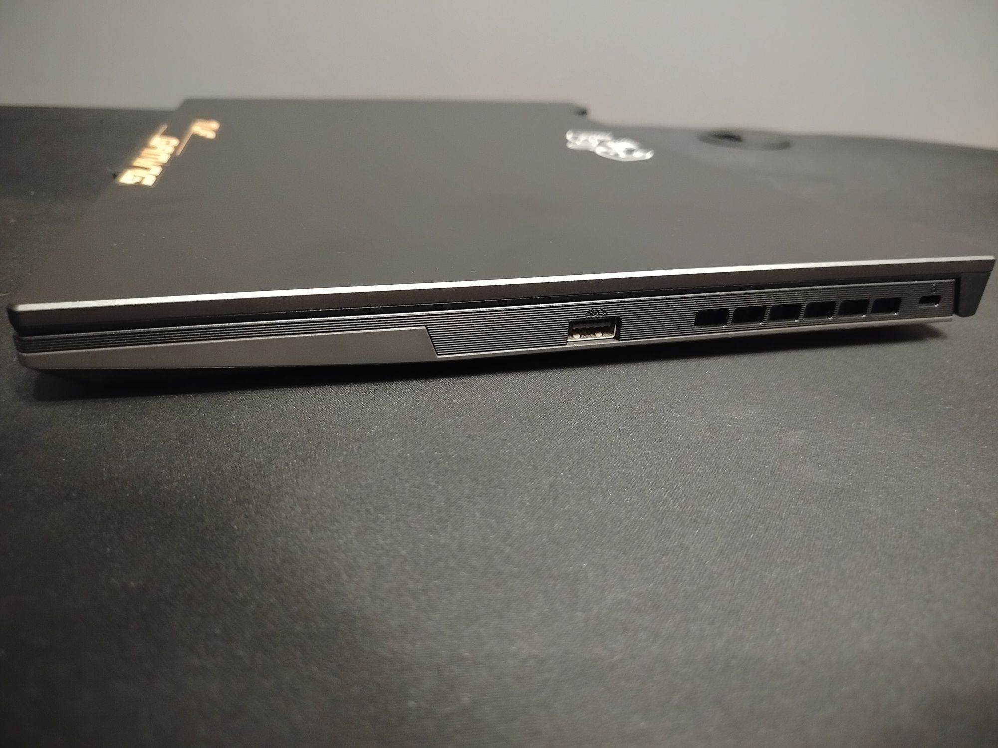 Sprzedam Laptopa ASUS TUF GAMING F15
