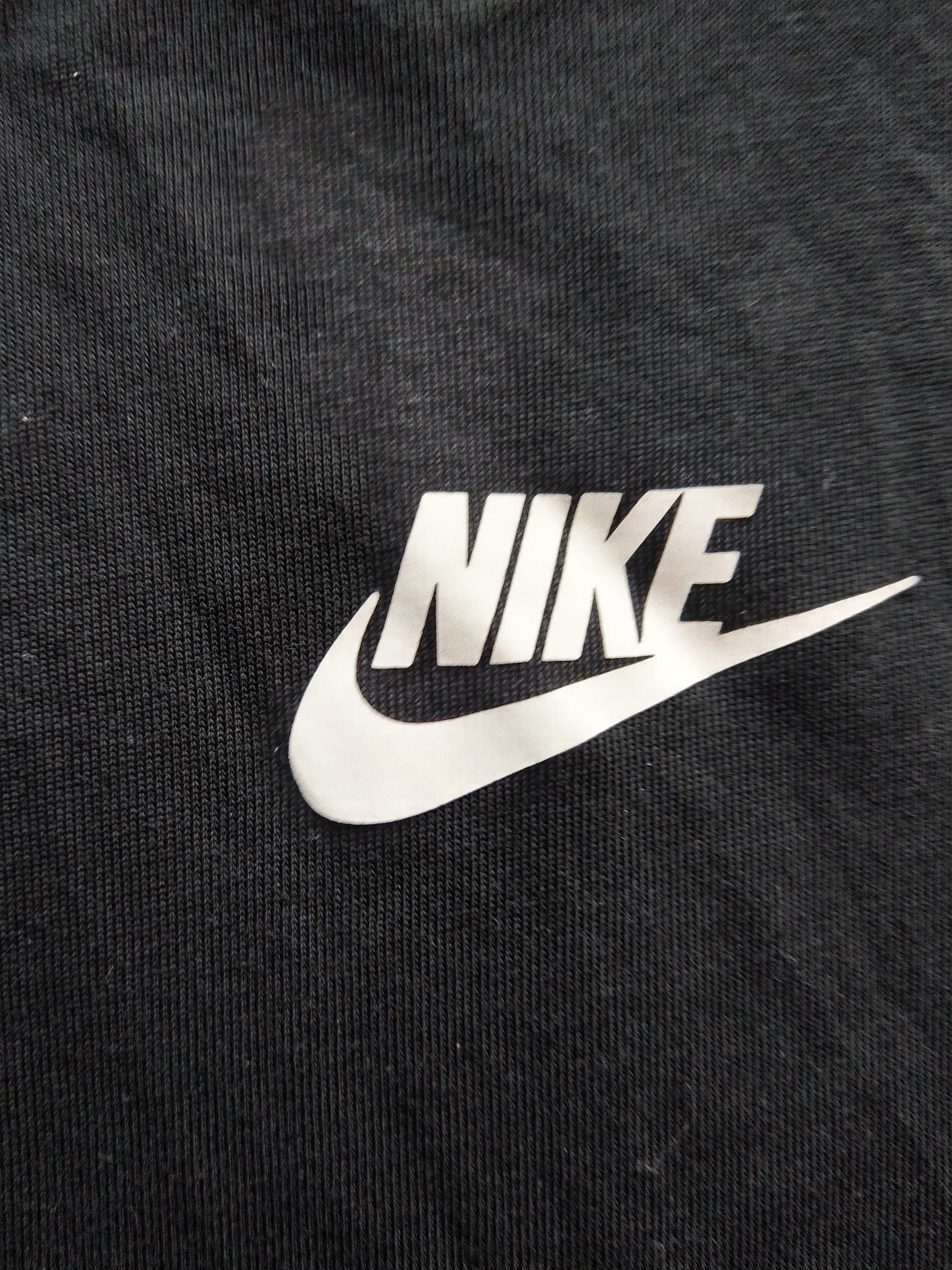 t-shirt mlodziezowy Nike central logo
