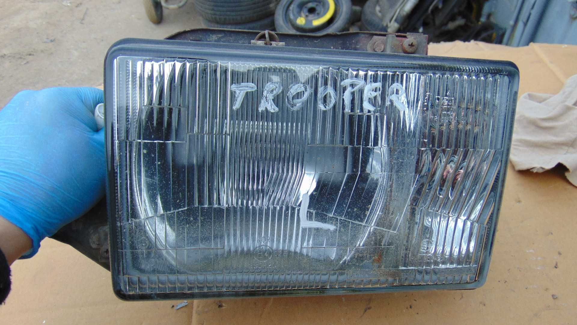 Cze55 Lampa przednia lewa isuzu trooper EU wysyłka