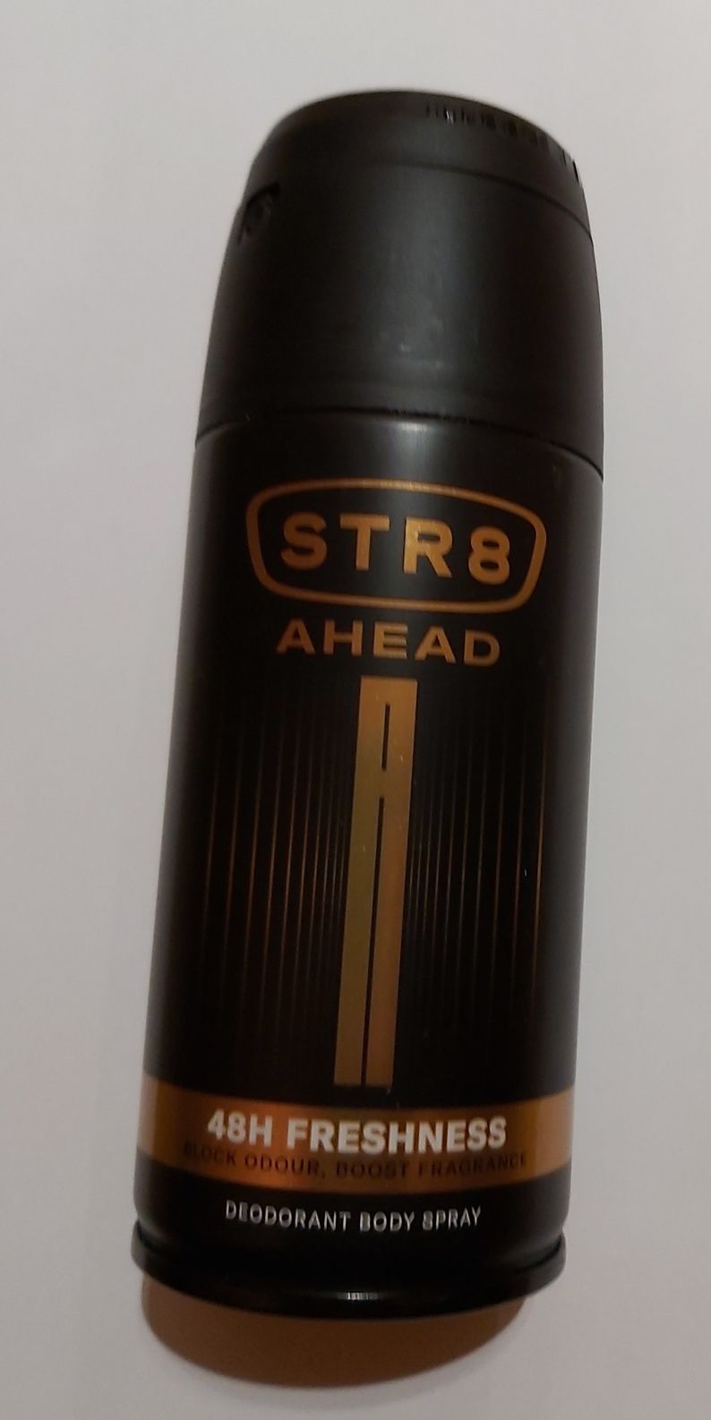Dezodorant męski STR8 Ahead 150 ml