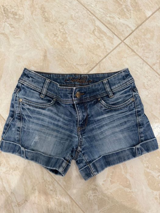 Жіночі джинсові шорти