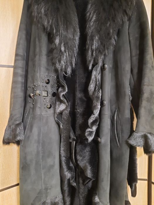 Дубленка натуральная женская. Торг р.48.