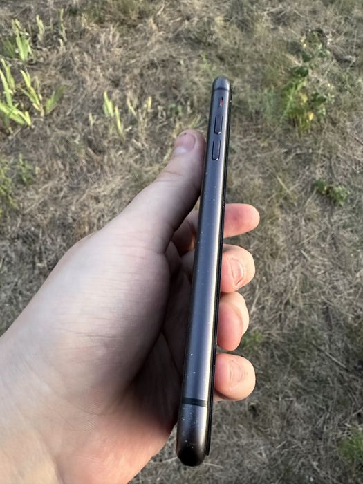 Iphone 11 на 64 гіг, батарея 78%