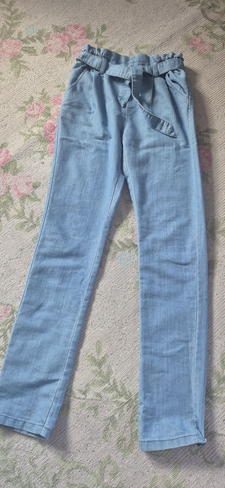 Okaidi spodnie r 152