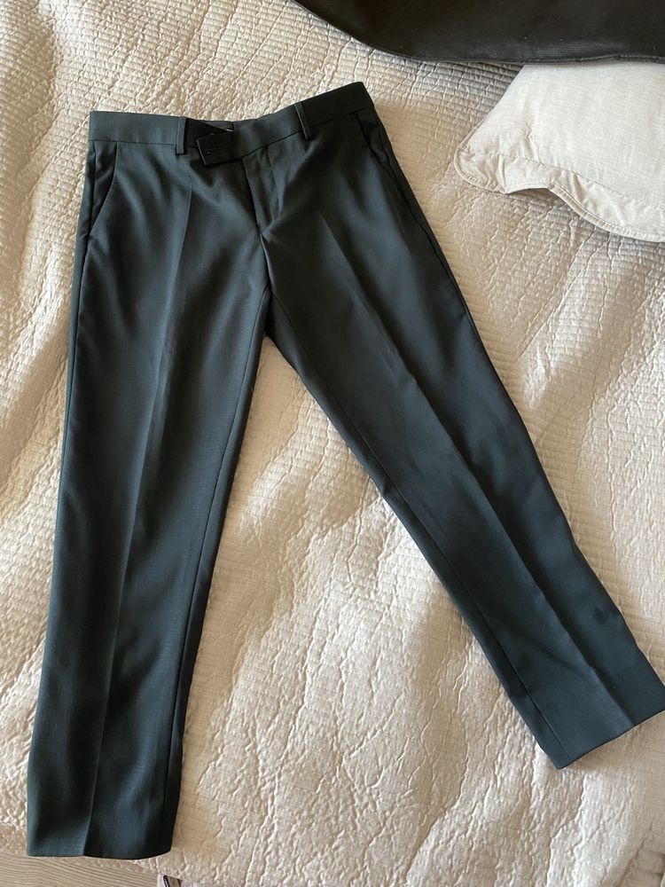 Костюм трійка+ рубашка+краватка М (39-40)