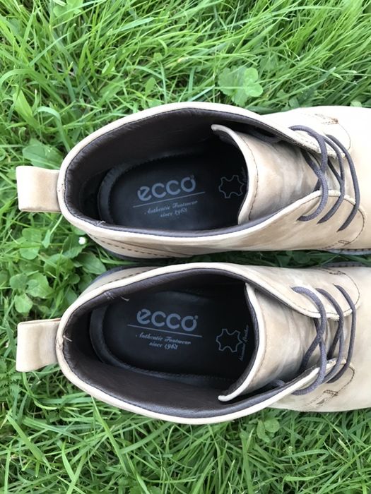 Ecco desert boots leather