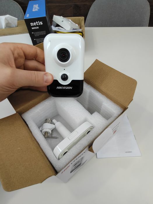 IP камера Hikvision DS-2CD2423G2-I