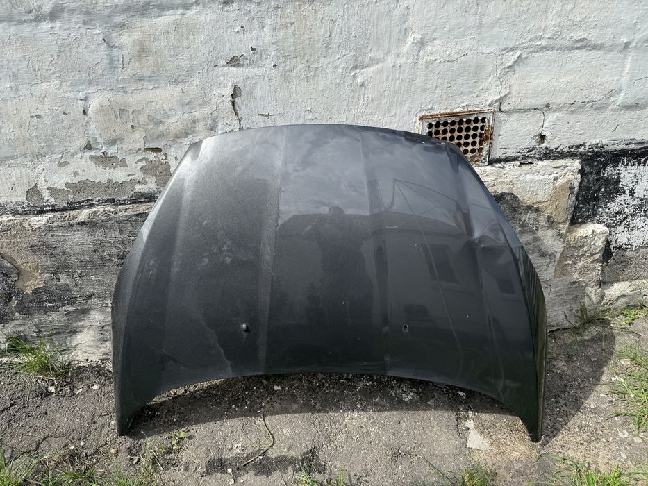 Капот форд фієста USA 2019 рік седан mk7