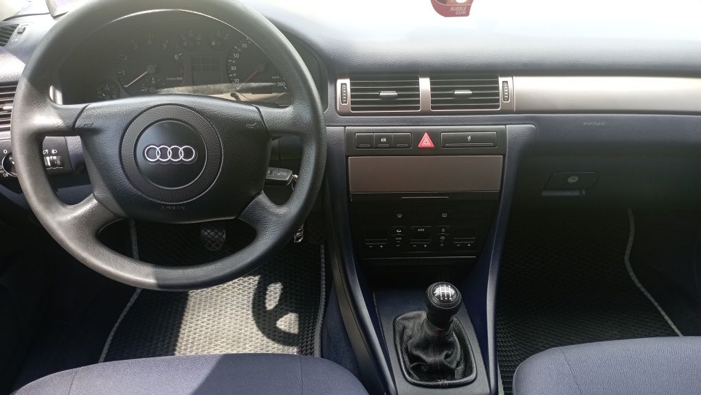 Audi A6C5 у відмінному стані