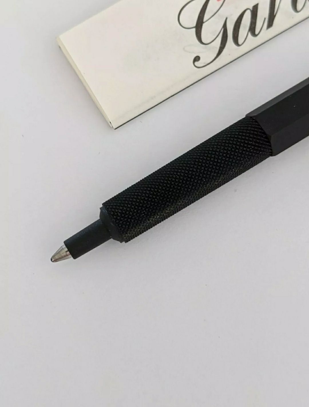 Caneta Rotring 600 Made in Germany (janela de cor)