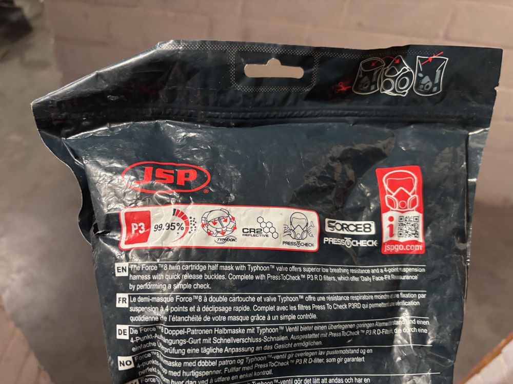 Maska JSP Force 8 M + 2 filtry P3 PressToCheck