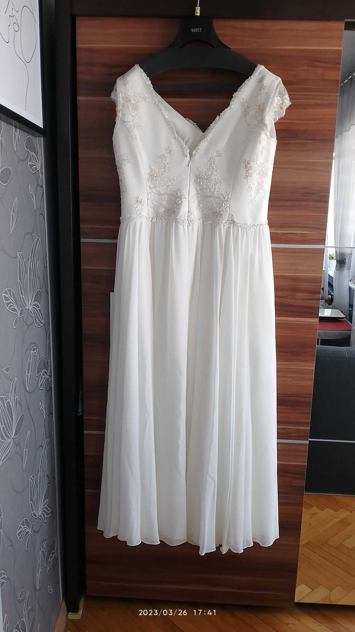 suknia ślubna 48