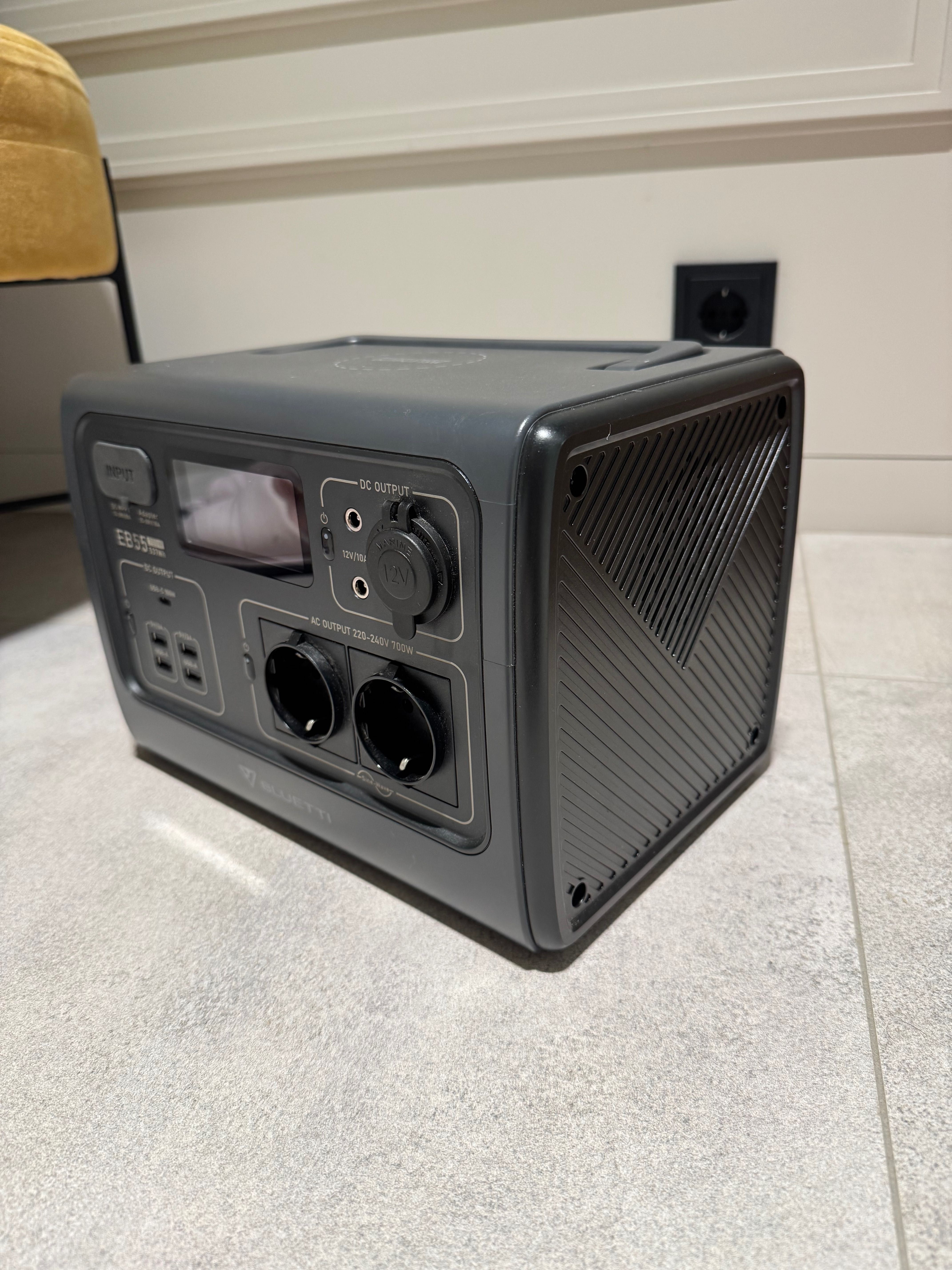 Bluetti EB55 700W