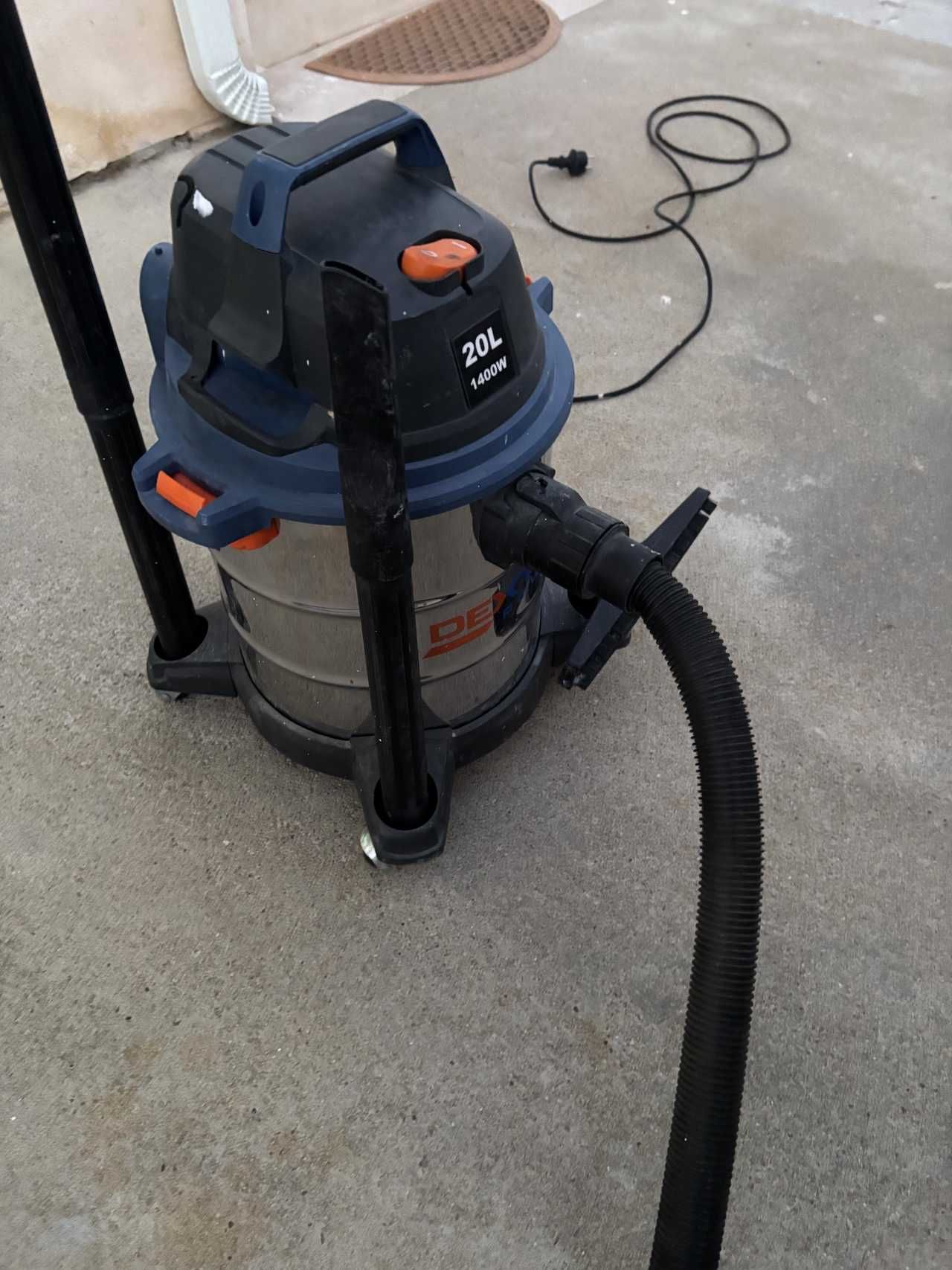 Aspirador Industrial Dexter 1400w 20L