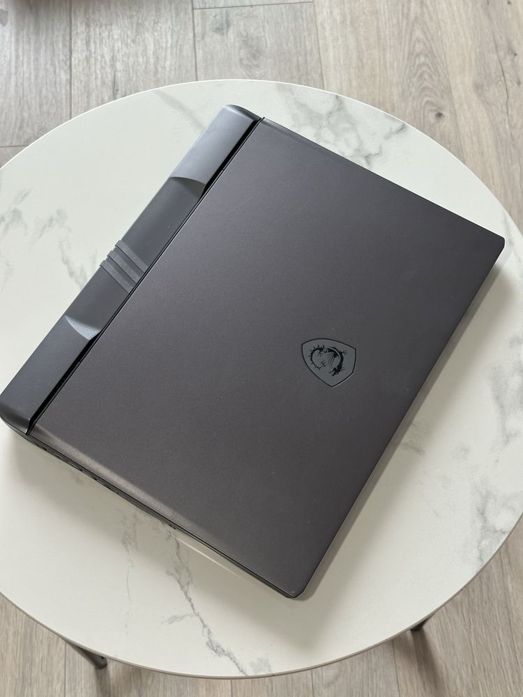 Laptop gamingowy MSI Vector GP68HX 13V