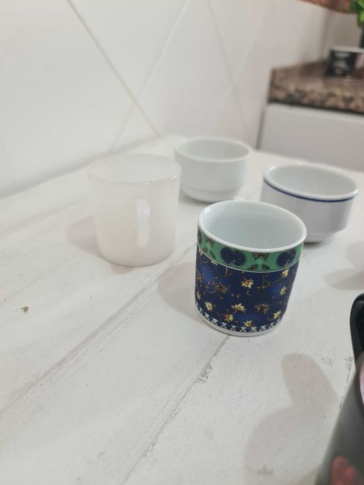 Conjunto Coleção de Chávenas de Café