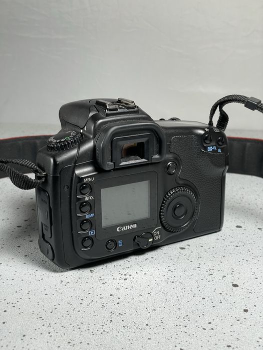 Вживаний - Canon EOS 20D - CMOS APS-C - 8mp