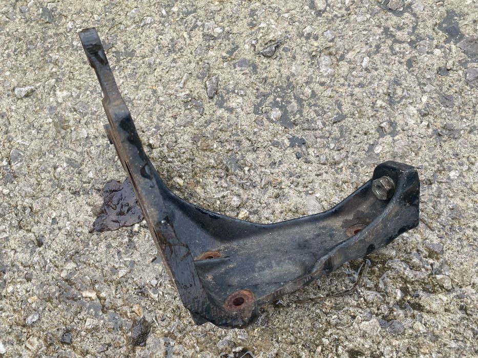 VW golf 3 Passat b5 Vento Audi a4b5 a6c5 łapa pompy wtryskowej