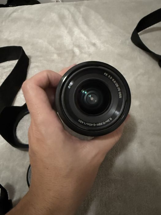 Sony A7III + Objetiva de Kit + Acessórios