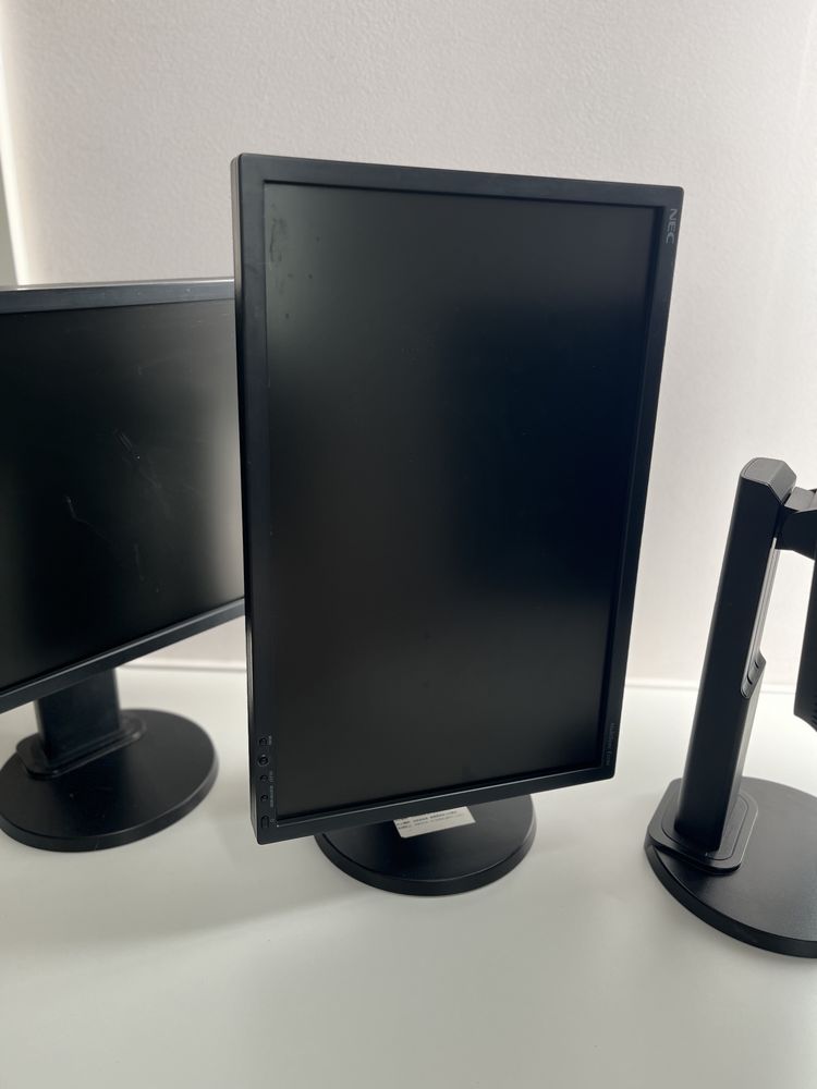 Monitor NEC multisync E222W