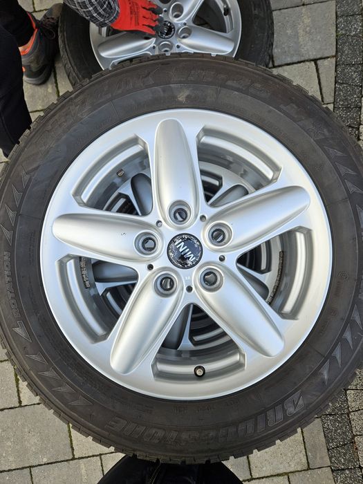 Koła (felgi +opony) mini countryman 205/60 R16