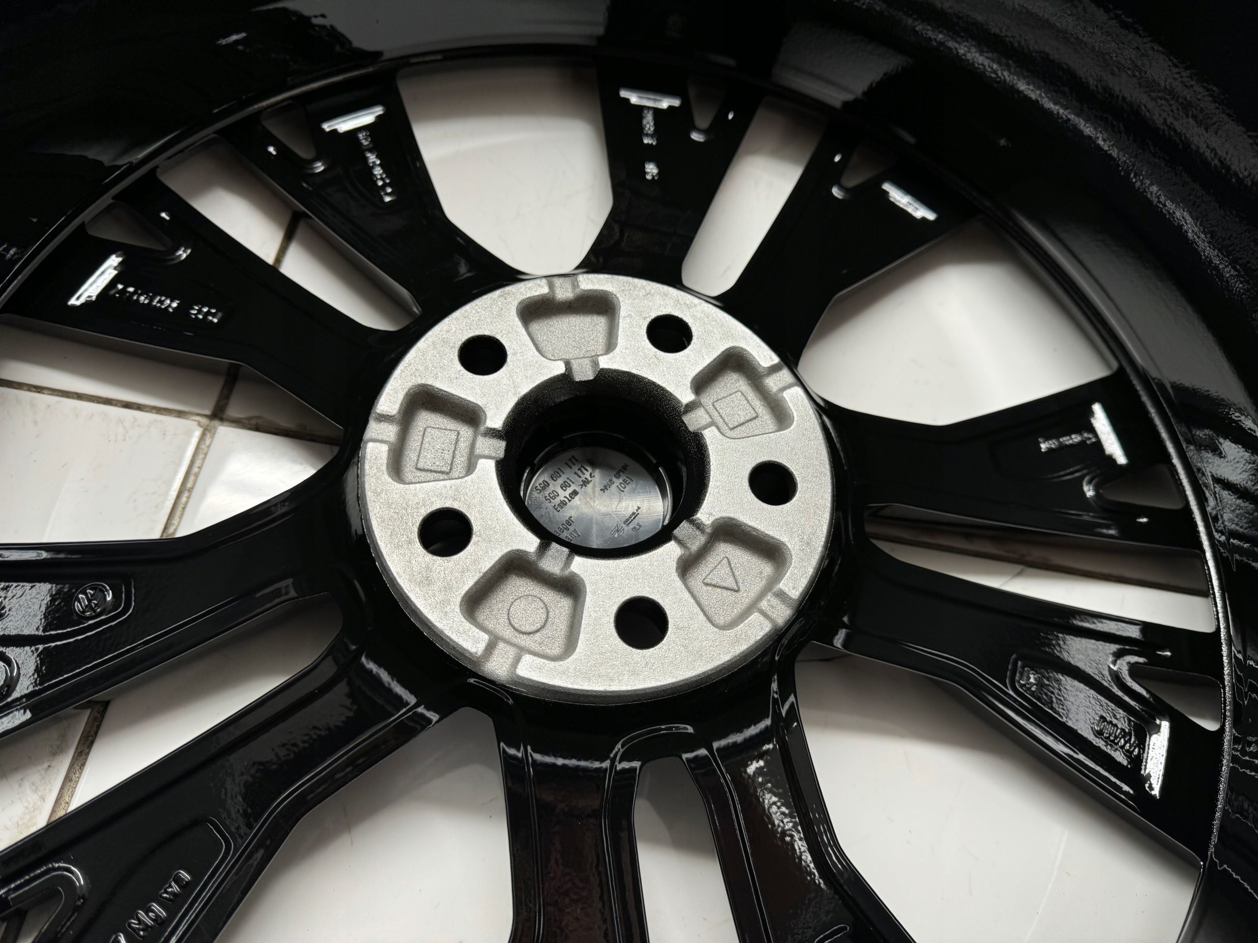 Felgi 19 VW golf Vii Gti 5G0 7.5Jx19H2 Et51 5x112 r Line Idealne