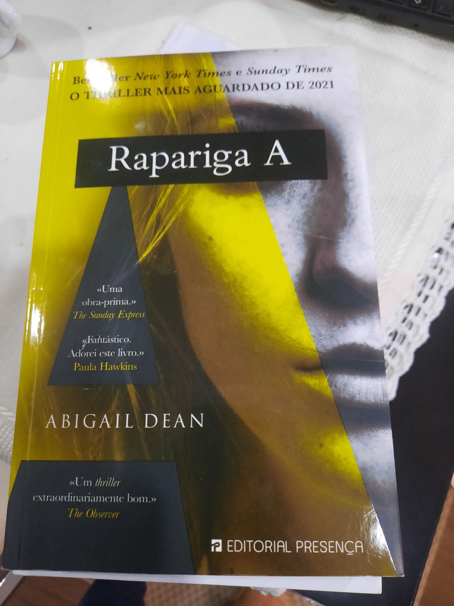 RAPARIGA A Abigail Dean