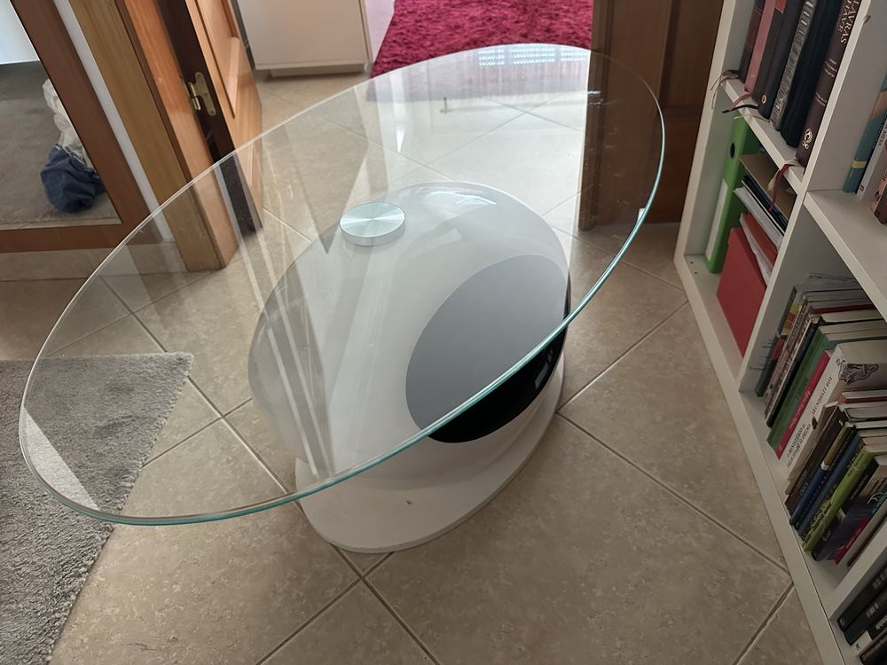 Mesa de centro de vidro