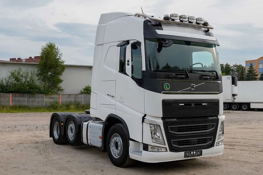 Volvo FH540  Volvo FH4 540 Pusher 1właśc. Przebieg 235tys km!!! 235.900 netto