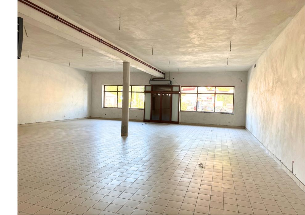 Budynek uslugowo - handlowy 380 m2