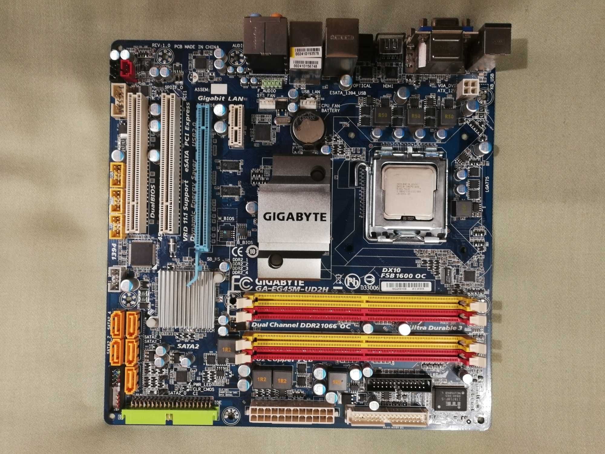 Материнская плата Gigabyte
