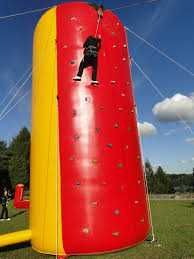 dmuchana ścianka do wspinaczki