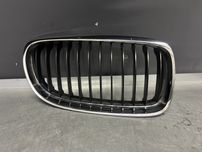 Grill Atrapa nerka prawa BMW 3 E90,91,92 05-12r. oryginał