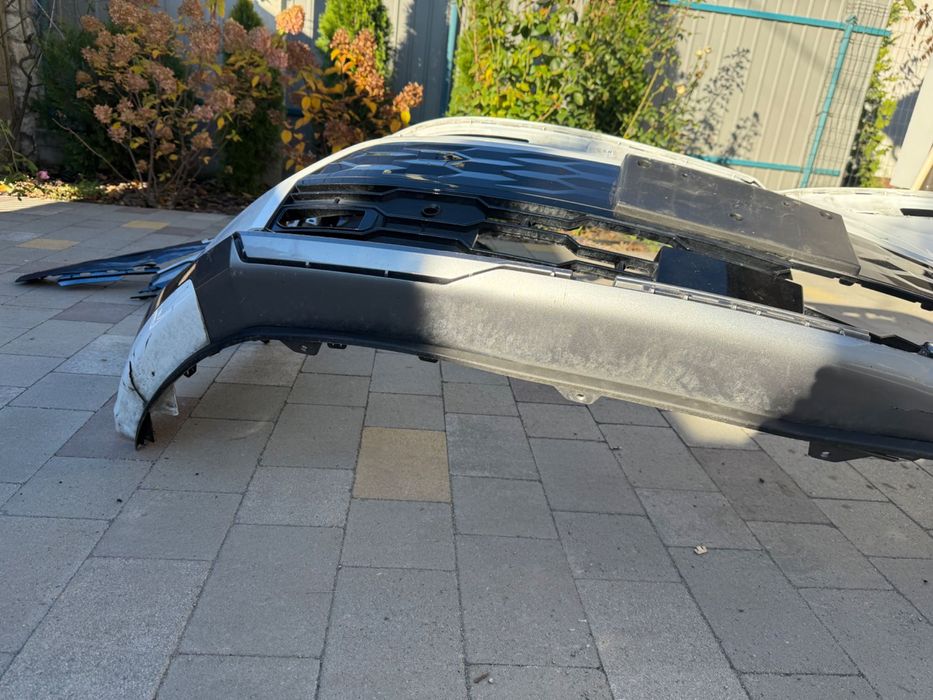 Бампер передній  Kia Niro EV2 під відновлення
