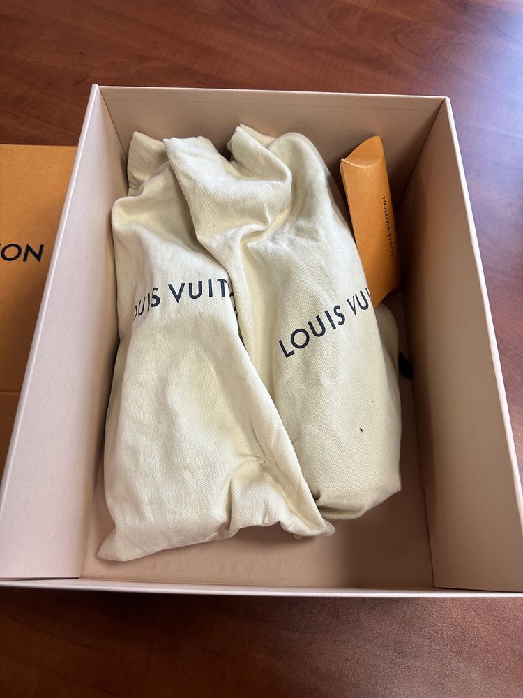 Vendo sapatilhas louis vuitton e Fendi