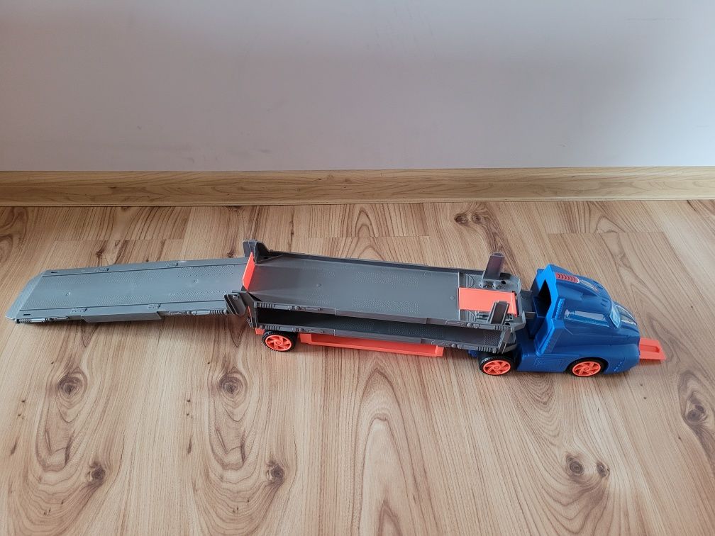 Auto transporter aut wyścigówek laweta