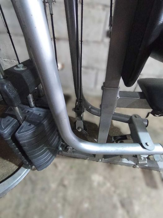 Estação de Musculação Profissional Newfit (Supino, Puxada, Perna)