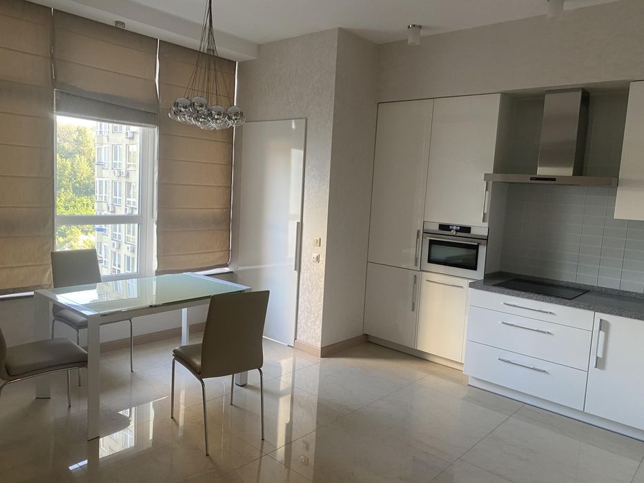 Продаж 1-ком 60 м/кв ЖК Пори року