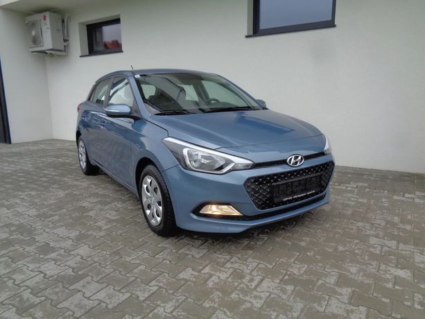 Hyundai i20 1.2 klima _ PDC _