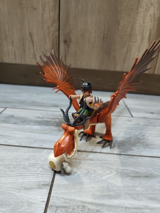 Playmobil 9459 jak trekingowe Smok– Brakke i ząb haczykowy