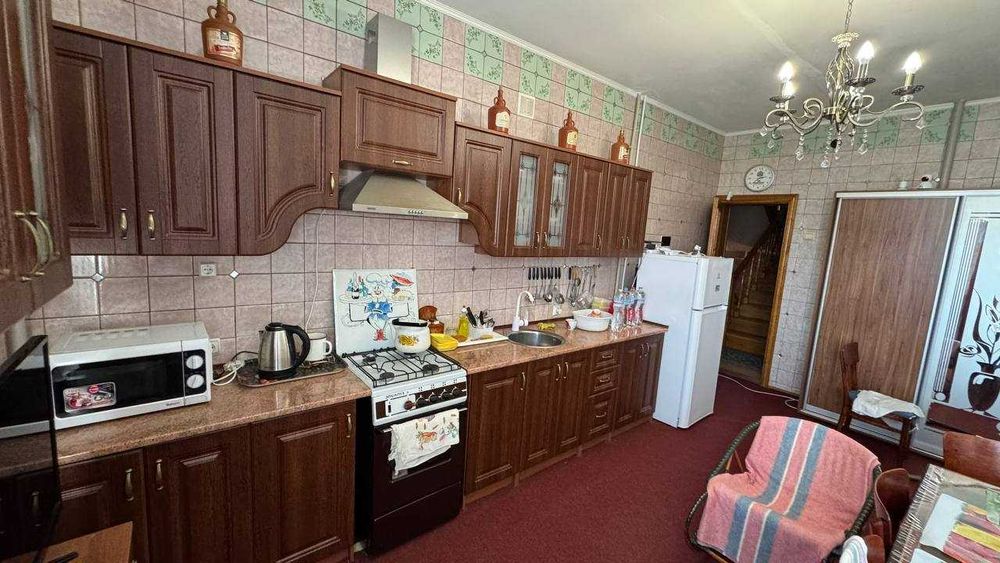 Будинок біля річки | 290 м² | 10 соток | 15 хв від міста | КОД 43942