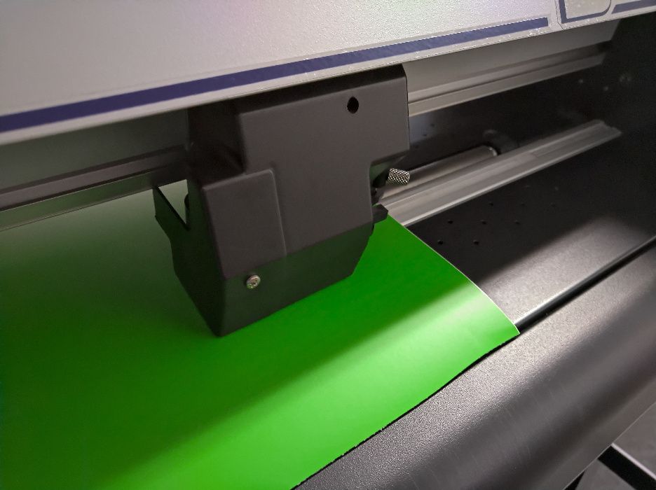 Ploter tnący MUTOH ULTIMA SC-1400D z systemem E-POS sprawny 100 %