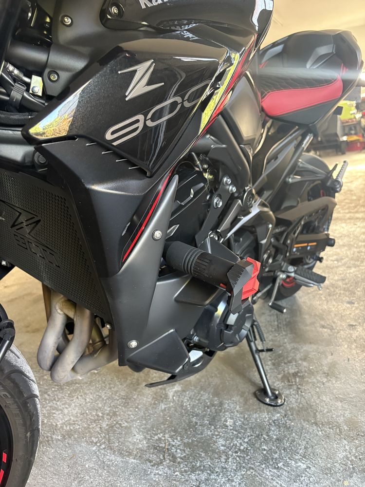 kawasaki Z900 ano 2023