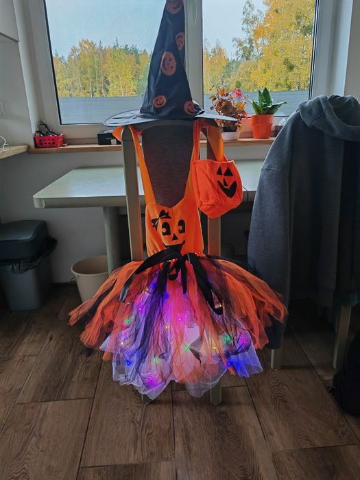 Sukienka kostium dynia Halloween dla dziewczynki podświetlana torebka