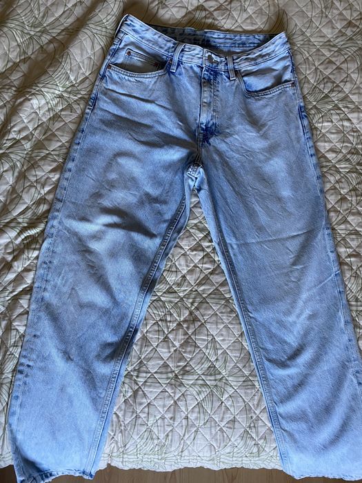 Calça de ganga clara