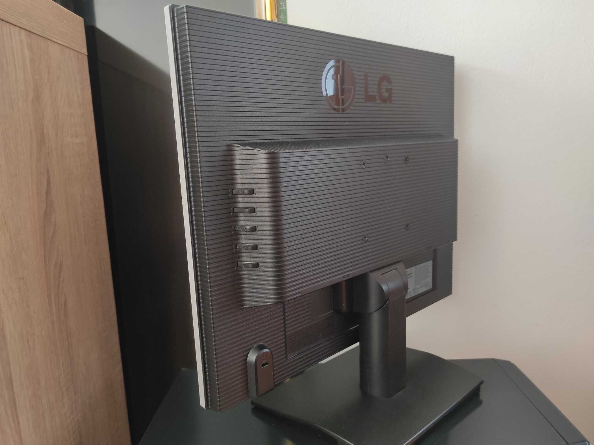 LG Flatron L1919S