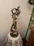 estatueta em ferro
