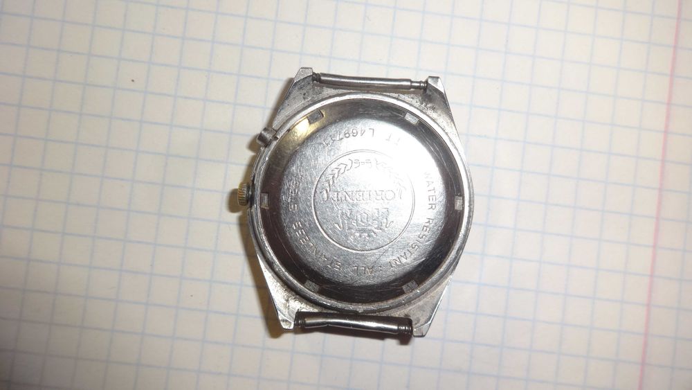 Чоловічий наручний годинник Орієнт ААА crystal