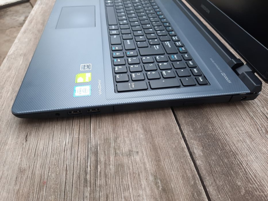 Ноутбук Medion p6670 md99960 i5-6200u 2gb GeForce 940MX не рабочий